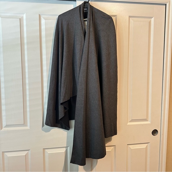 New Zara $109 Wool Blend Gray Oversized Cape Shawl 0264/488 Medium - Picture 5 of 15